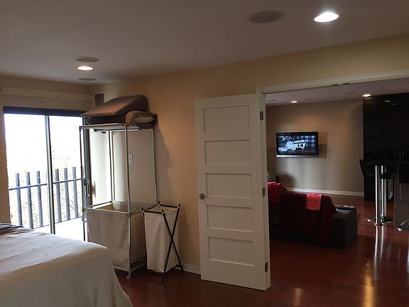 3rd image of 460 S Marion Pkwy APT 805