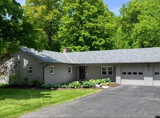 206 Sand Springs Rd, Williamstown, MA 01267