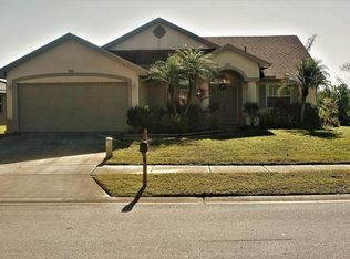493 Village Dr, Tarpon Springs, FL 34689