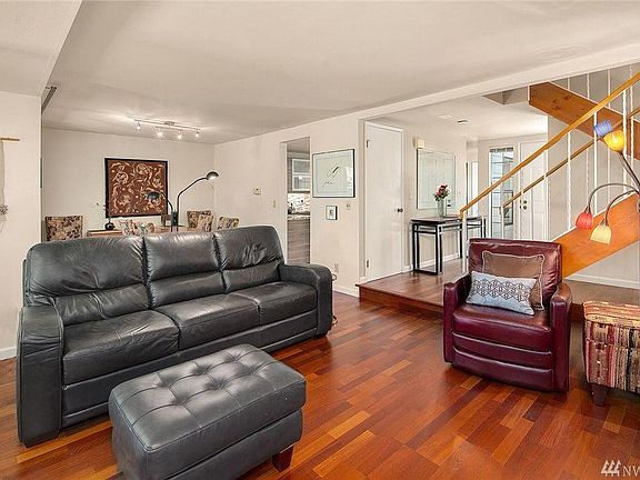 5th image of 16146 SE 33rd Ln