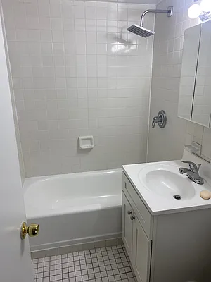 Rented by Mallory Management Corp | media 14