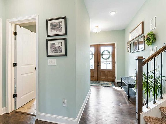 5th image of 513 Ryan Dr