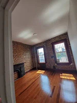 Rented by Sassouni Management | media 12