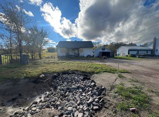 1390 Pembroke St E, Laurentian Valley, ON K8A6W2