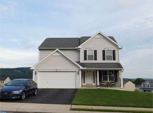 81 Nantucket Dr, Reading, PA 19605