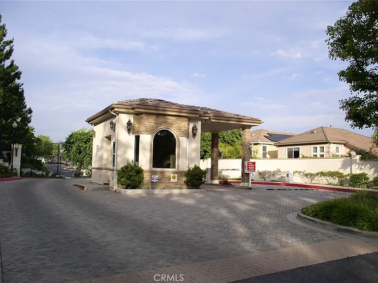 11424 Oakford Ln — Photo 3