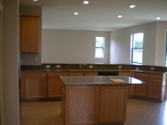 kitchen thru Grt room