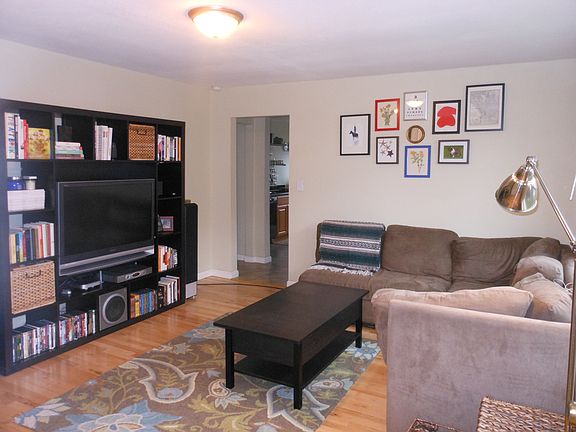 5th image of 2307 E Aloha St #2