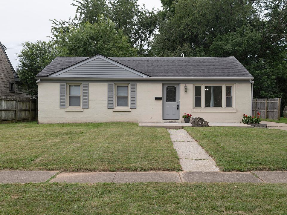 1st image of 804 Della Dr