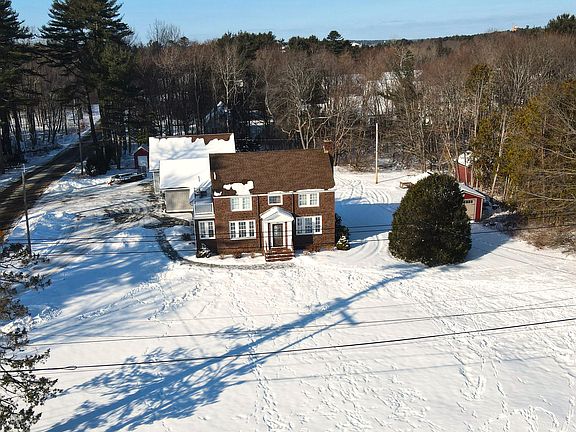 3rd image of 235 Webster Avenue