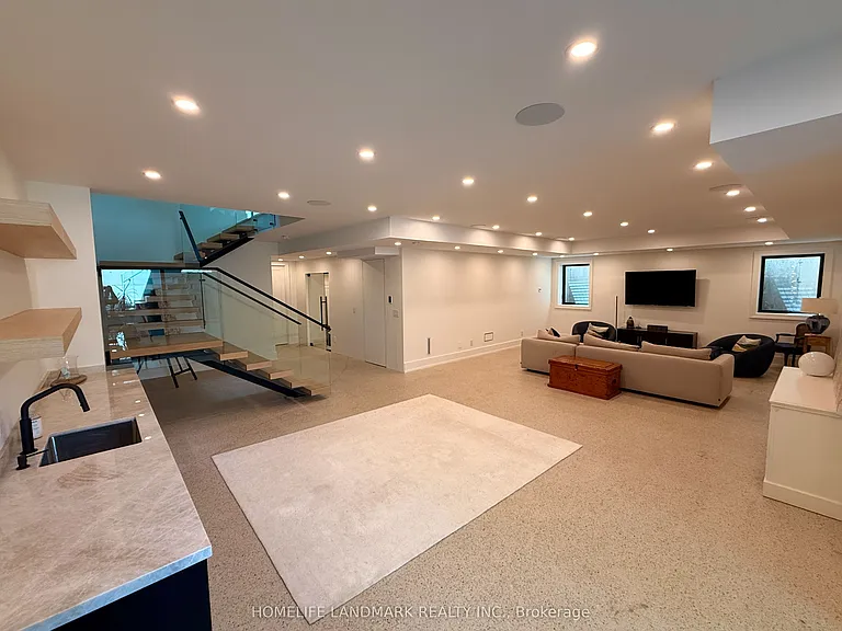 12 Bernice Ave — Photo 50