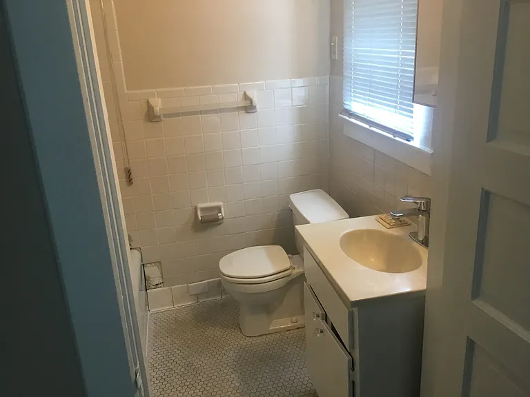 107 Walton Ave #3 — Photo 7