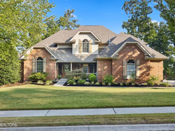 220 Windswept Dr, Lenoir City, TN 37772