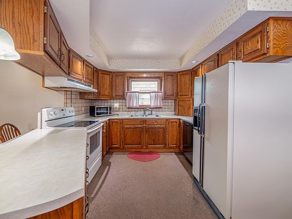 4th image of 110 S Oneida Ave