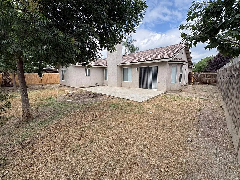 723 N Simon St — Photo 34