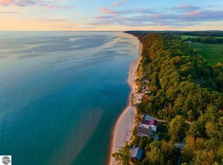 8485 Surfside Dr, Montague, MI 49437