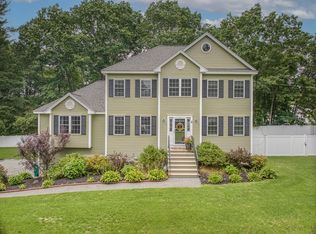 2 Cedarhill Ave, Billerica, MA 01821