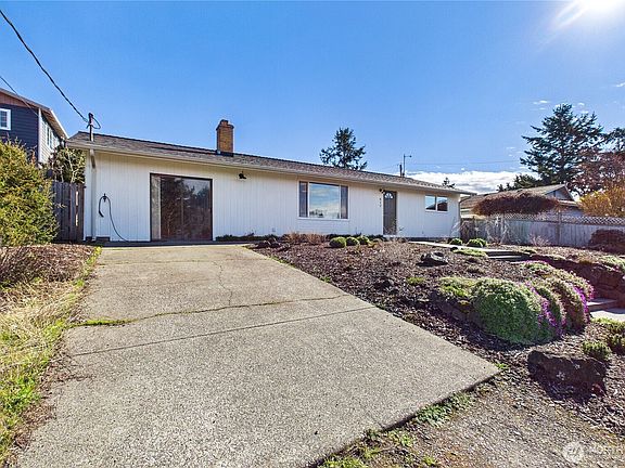 4th image of 612 Redwood Street