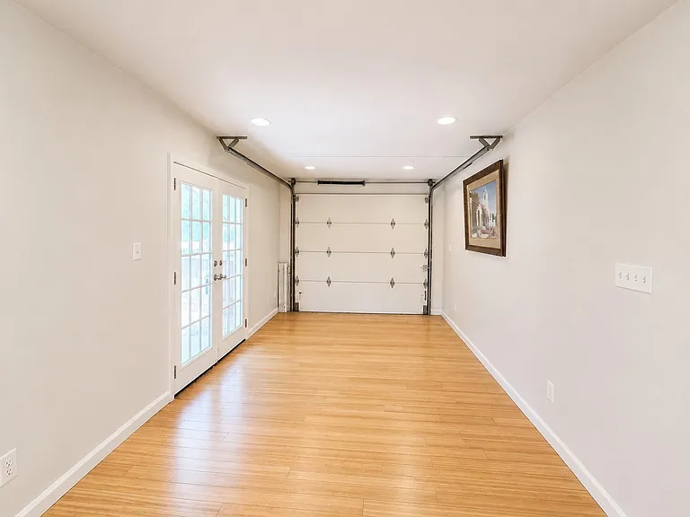 4516 Russell Dr #B — Photo 3