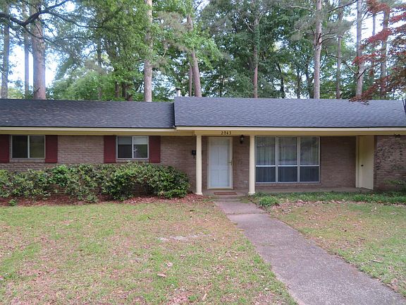 3rd image of 2043 Elaine Cir