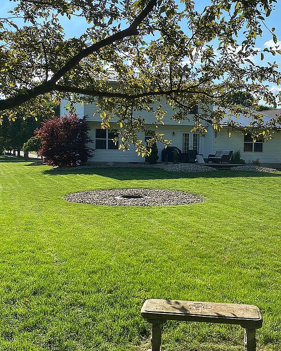 2nd image of 1000 Greenlea Dr