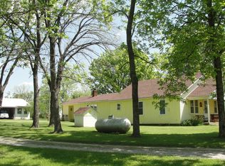 18919 Bearclaw Rd, Yukon, MO 65468