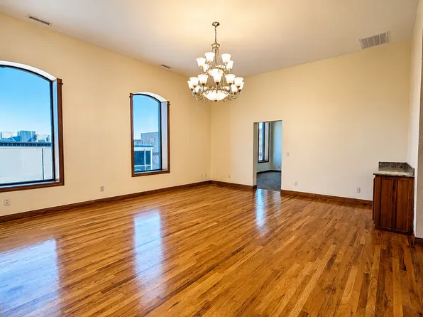 303 S Main St #B, Carthage, MO 64836