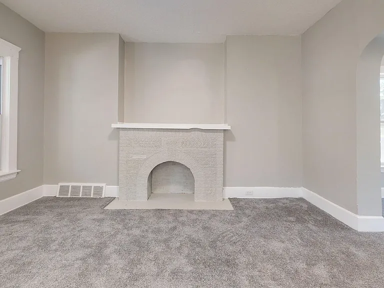 3222 W 94th St — Photo 79