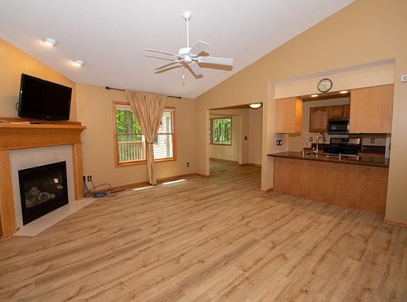 2nd image of 2007 Woodland Estates Dr