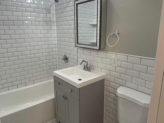 5th image of 1 Bhemlock Dr Unit 142