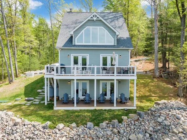 1373 Thomason Ln, Goodview, VA 24095