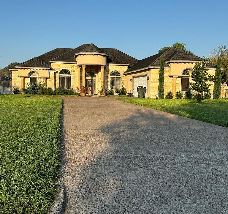 1st image of 2206 Horseshoe Cir