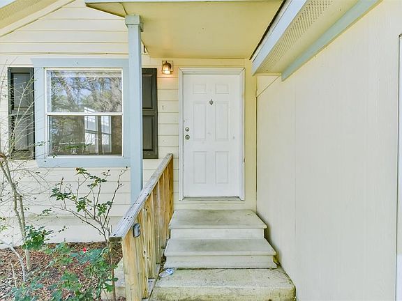 3rd image of 11918 Greenspark Ln