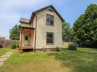 112 N Andrews St, Three Rivers, MI 49093