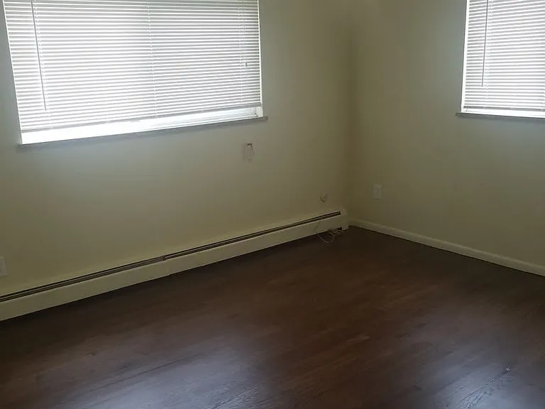 150 Laurel St #3 — Photo 7