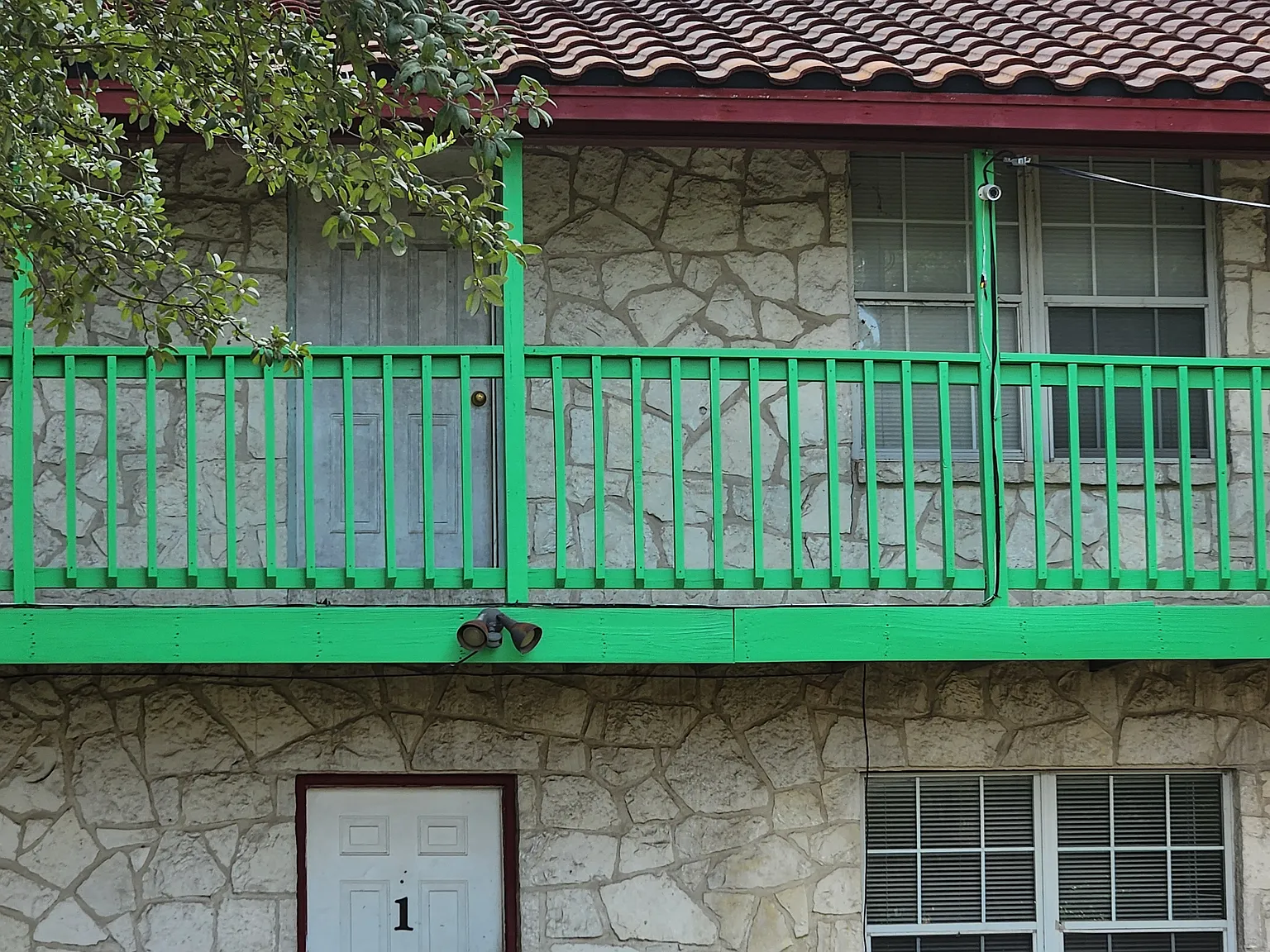 2 bed, 1000 sqft, $1,200 — Photo 3