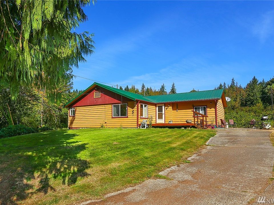 Step up onto your newly stained deck. Imagine yourself relaxing with a snack as you watch the eagles soaring over head.