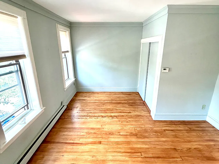389 Woodlawn Ave #2 — Photo 12