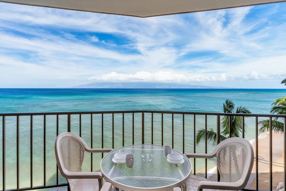 1 bed, 768 sqft, $4,900 — Photo 1