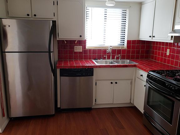 5th image of 655 Providence Ave #9-655A