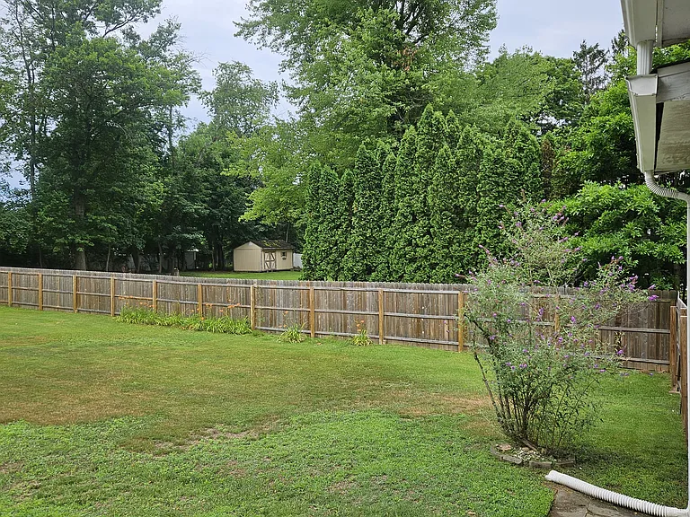 36 Greenbrook Dr — Photo 6