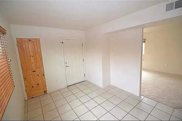 2210 Miguel Chavez Rd #411 — Photo 4