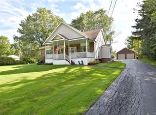 921 N Blossom Rd, Elma, NY 14059