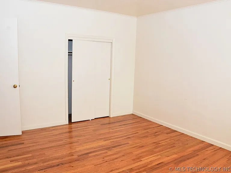 726 S Apple St — Photo 17