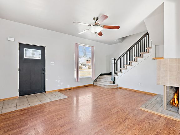 3rd image of 1315 Pershing Blvd