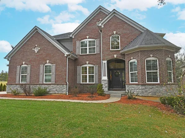 7649 Piney Meadow Ln, Cincinnati, OH 45244