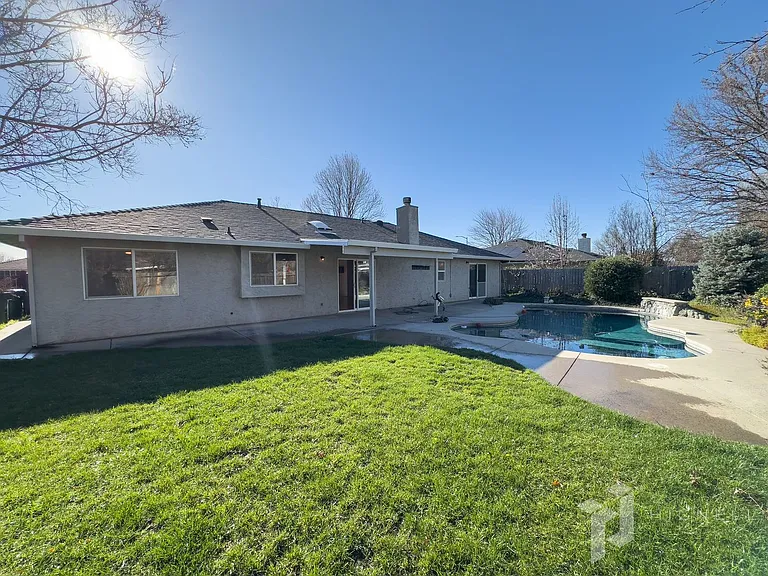 3222 Calistoga Dr — Photo 28