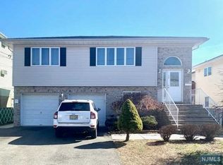 28 Williams Ave, South Hackensack, NJ 07606