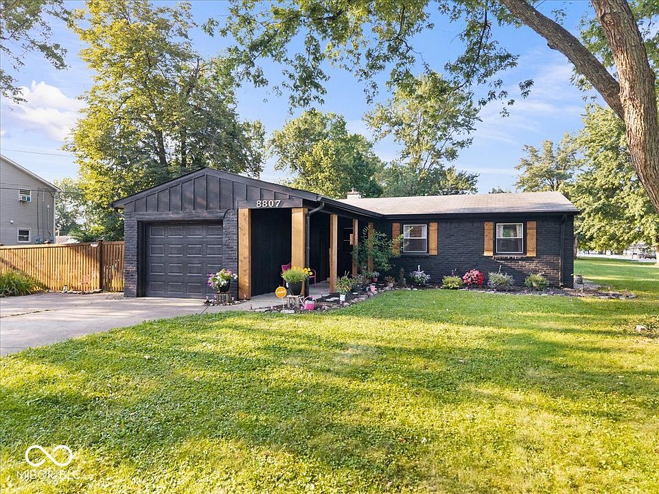1st image of 8807 Moll Dr