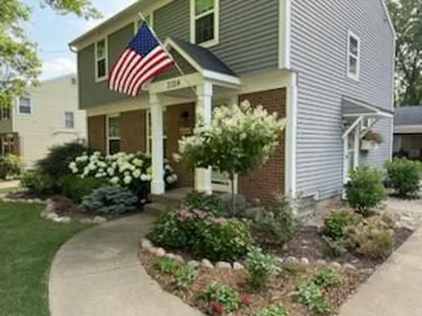 2324 Rosewood Ave SE, Grand Rapids, MI 49506